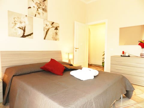 Apartment, 2 Bedrooms | 2 bedrooms, desk, iron/ironing board, free WiFi