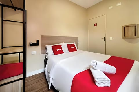 Superior Double Room | Soundproofing, iron/ironing board, free WiFi, bed sheets