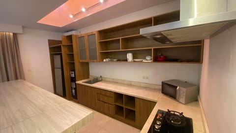 Deluxe Room, Kitchen | Private kitchen