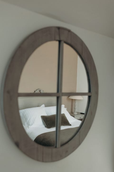 Triple Room Street Side  | In-room safe, soundproofing, free WiFi, bed sheets