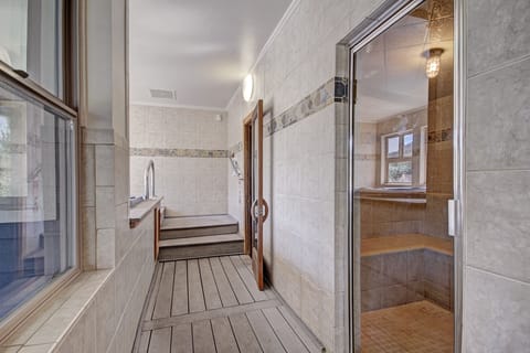 Studio | Sauna