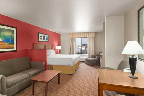 1 King Bed, Non Smoking | Desk, blackout drapes, iron/ironing board, free cribs/infant beds