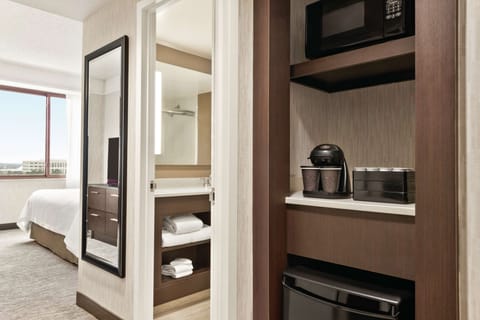 In-room safe, desk, laptop workspace, iron/ironing board