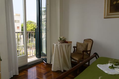 Deluxe Apartment, City View | 1 bedroom, premium bedding, desk, laptop workspace