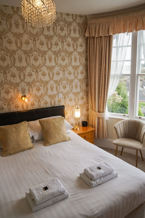 Standard Double Room | Iron/ironing board, free WiFi, bed sheets