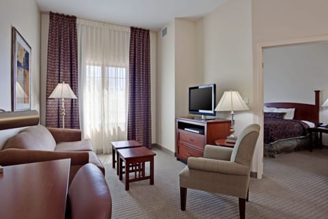 Hypo-allergenic bedding available, pillowtop beds, desk