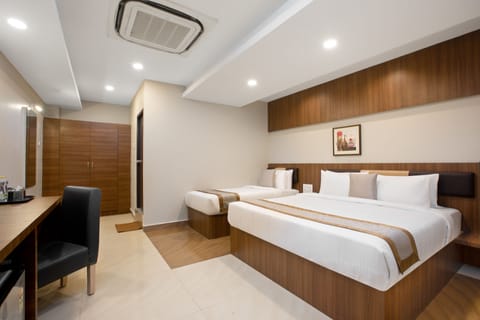 Premium Triple Room, Multiple Beds, Non Smoking, Refrigerator | Memory foam beds, minibar, in-room safe, individually furnished