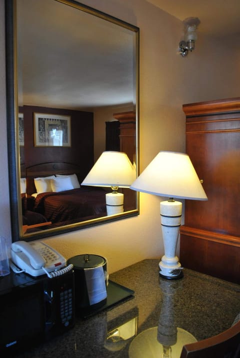 Free WiFi, bed sheets, alarm clocks