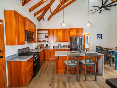 Exclusive Villa, 3 Bedrooms, Private Pool, Ocean View | Private kitchen