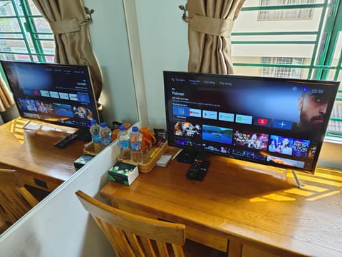 Suite, Non Smoking, City View | Free minibar, individually decorated, desk, free WiFi