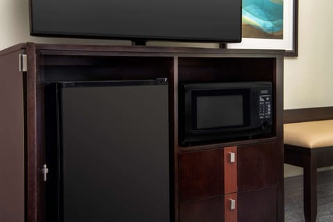 Premium bedding, desk, blackout drapes, iron/ironing board