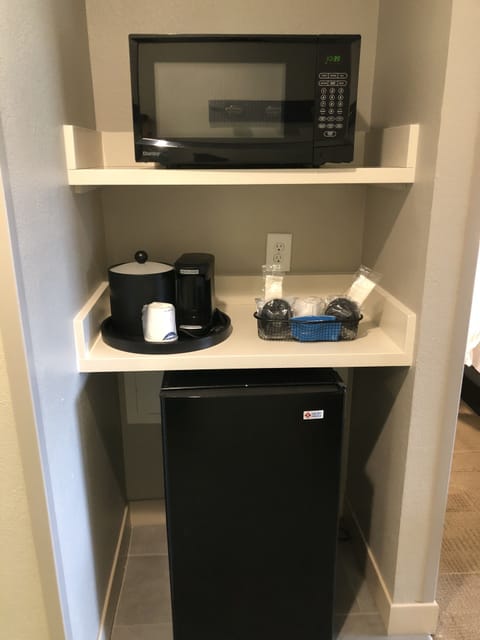 One king non smoking | Room amenity