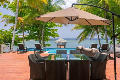 House, 4 Bedrooms | Dining