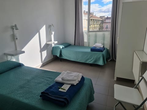 Twin Room | Free WiFi, bed sheets