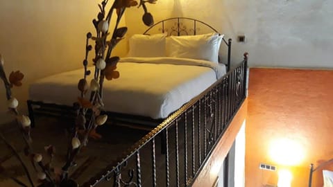 Honeymoon Room | Premium bedding, individually decorated, individually furnished, desk