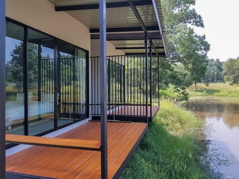 Superior Twin Room | Lake view