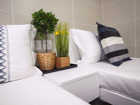 Triple Room | Soundproofing, free WiFi