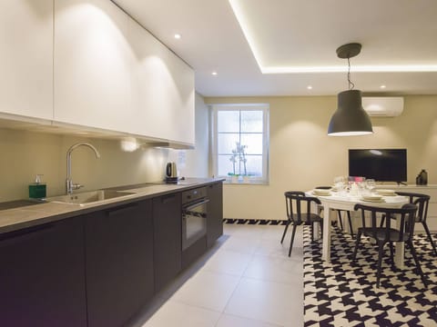 Apartment, 1 Bedroom, Non Smoking | Private kitchen | Fridge, oven, stovetop, dishwasher