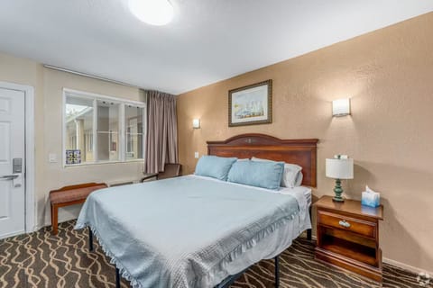 One king bed non smoking  | Memory foam beds, desk, laptop workspace, iron/ironing board