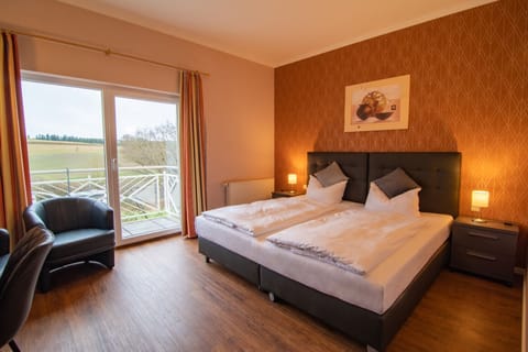 In-room safe, desk, soundproofing, cribs/infant beds