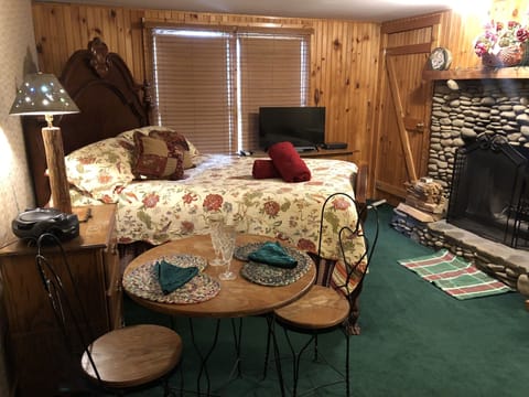 Room (The Bough) | Individually furnished, bed sheets