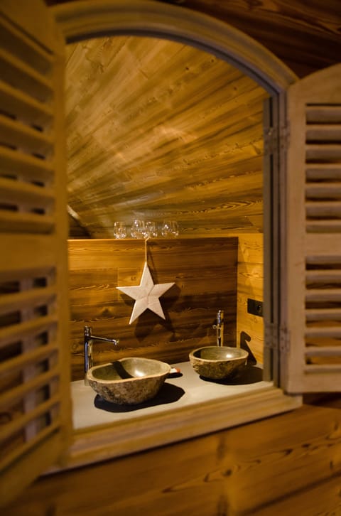 Le Frisson d'Eau | Bathroom sink