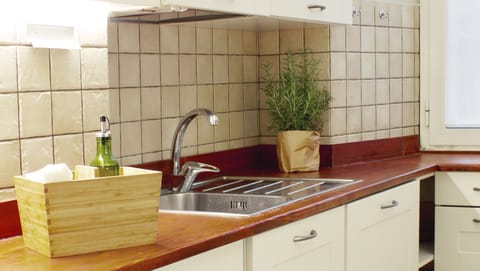 Superior Apartment, 1 Bedroom, Annex Building | Private kitchen