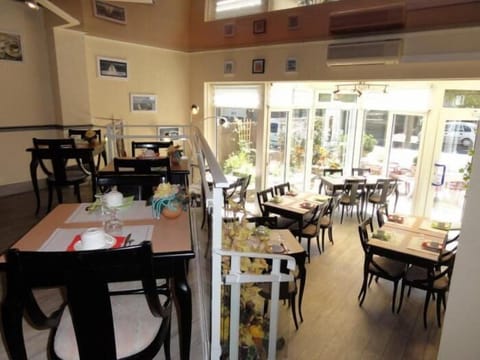 Daily buffet breakfast (EUR 9.00 per person)