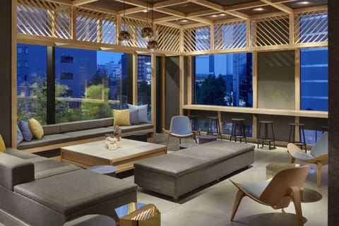 Lobby lounge
