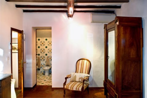 Apartment, 2 Bedrooms | Living area | Flat-screen TV