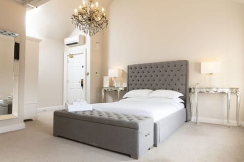 Deluxe Double Room | Premium bedding, memory foam beds, desk, iron/ironing board