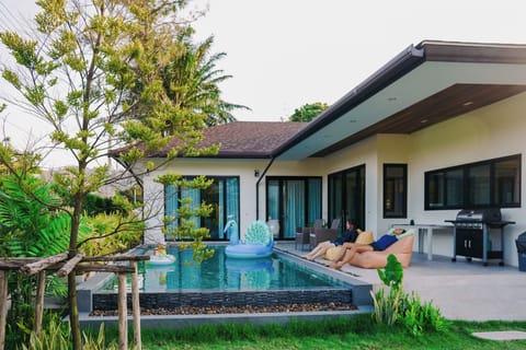 Pool Villa | Terrace/patio