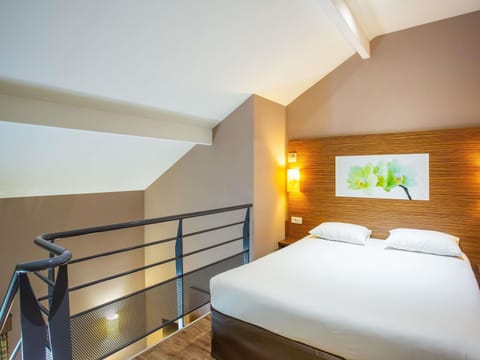 Double Room, 1 Double Bed with Sofa bed (Privilege) | Premium bedding, in-room safe, desk, soundproofing