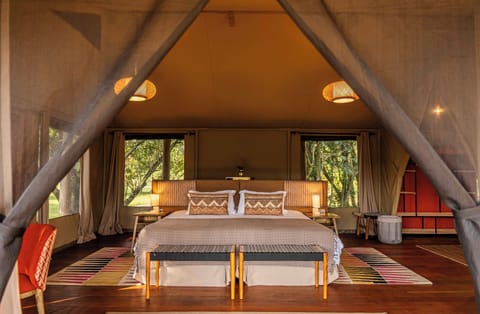 Luxury Tent | In-room safe, desk, free cribs/infant beds, free WiFi