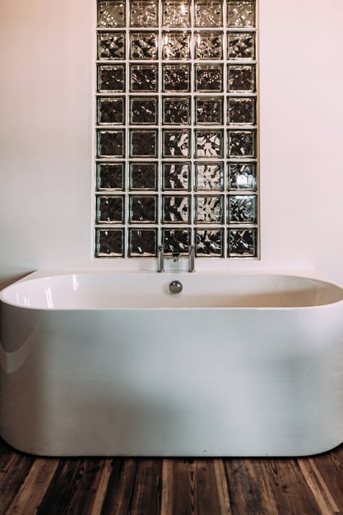 Penthouse, 1 Double Bed | Desk, free WiFi, bed sheets