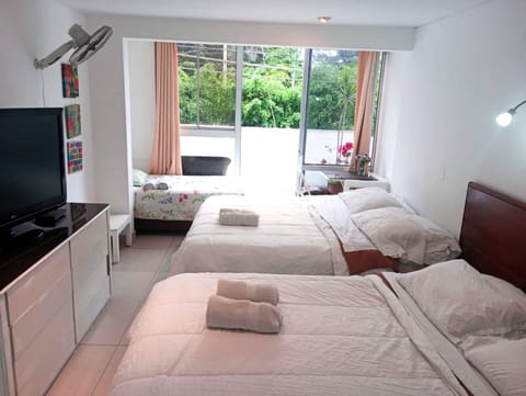 3 Executive Suite, 2 Bedrooms, Park View | 1 bedroom, down comforters, Select Comfort beds, minibar