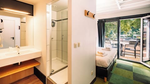 Double Room, Balcony | Blackout drapes, free WiFi, bed sheets