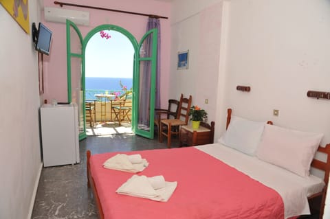 In-room safe, iron/ironing board, free WiFi, bed sheets