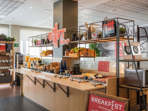 Daily buffet breakfast for a fee