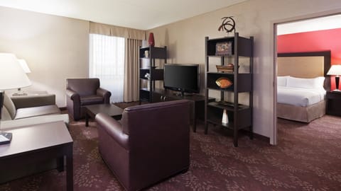 Premium bedding, desk, blackout drapes, iron/ironing board