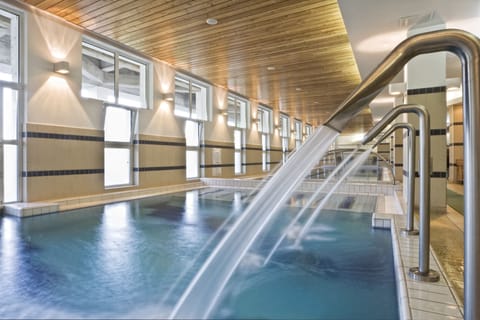 6 indoor pools