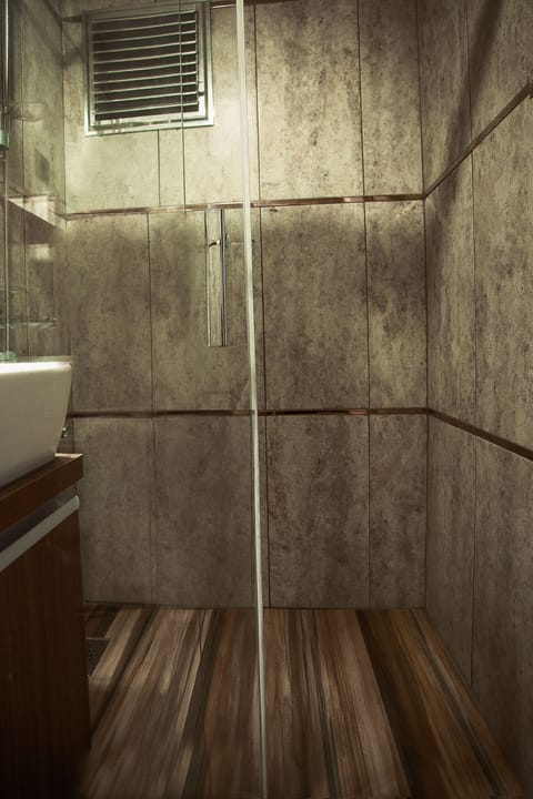 Standard Double Room | Bathroom | Shower, free toiletries, hair dryer, slippers