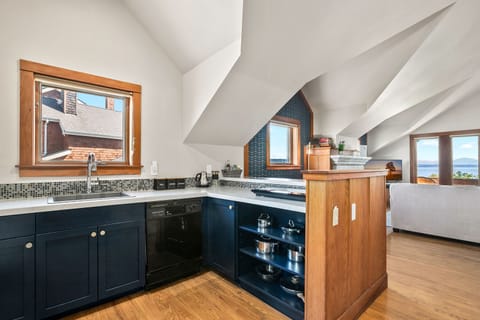 Carriage House | Private kitchen | Microwave