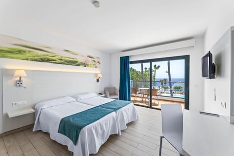 1 bedroom, in-room safe, laptop workspace, free cribs/infant beds