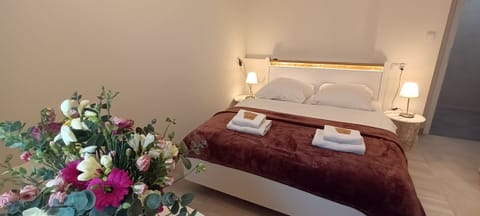 City Studio Suite, 1 Bedroom, Non Smoking | Hypo-allergenic bedding, individually decorated, laptop workspace