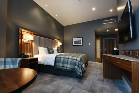 Premium bedding, memory foam beds, in-room safe, individually decorated