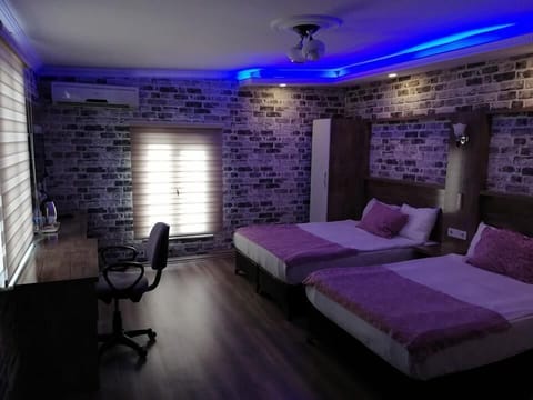 Deluxe Triple Room | Premium bedding, minibar, desk, soundproofing
