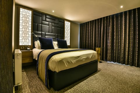 Classic Double Room | In-room safe, free WiFi, bed sheets