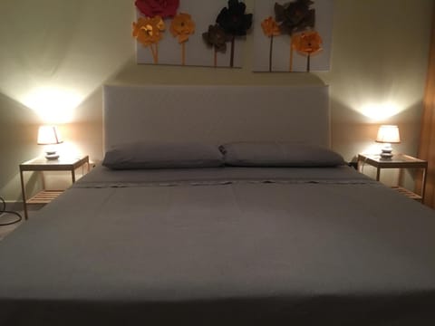 Premium bedding, desk, free WiFi, bed sheets