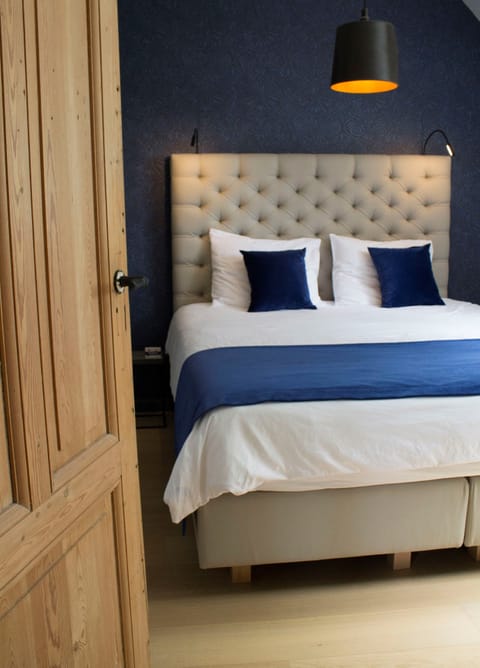 Deluxe Double Room | 1 bedroom, premium bedding, Select Comfort beds, minibar